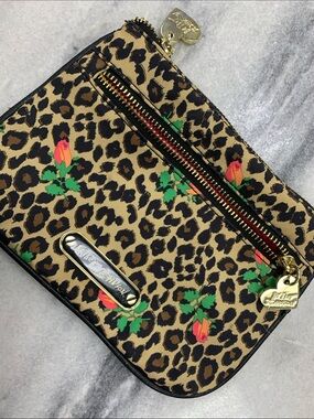 Betsey Johnson Tan Card & Key Holder with Gold Hardware